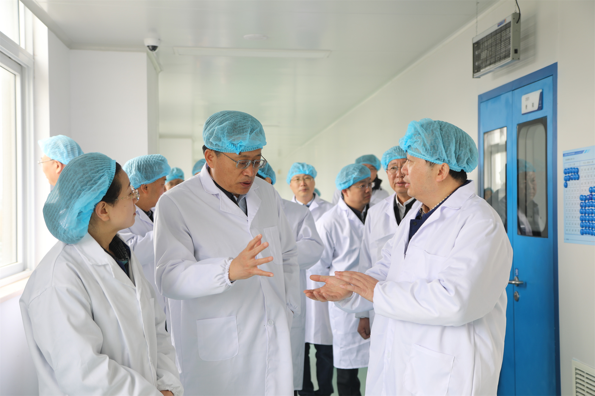 江苏省副省长胡广杰一行莅临3044永利集团调研指导